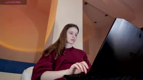 mistresselizy online show from April 2, 2026, 1:47 am