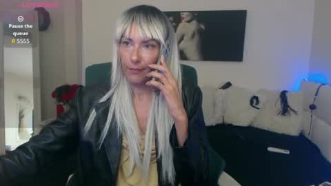 MistressEvelyn  online show from October 6, 2025, 6:49 pm