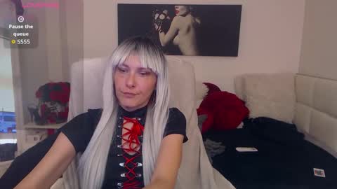 MistressEvelyn  online show from October 20, 2025, 5:41 am
