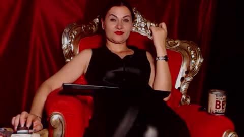 Snapshot of mistressfabiola chatting on April 27, 2026, 6:17 pm Mistress Fabiola online show from April 27, 2026, 6:17 pm