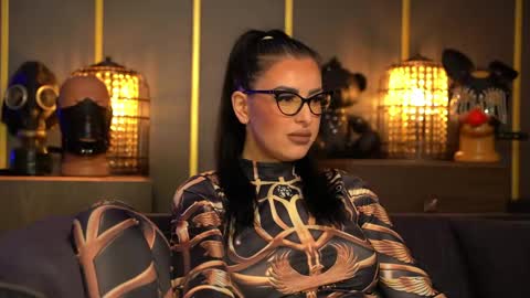 Mistress Kelly online show from April 17, 2026, 9:40 pm