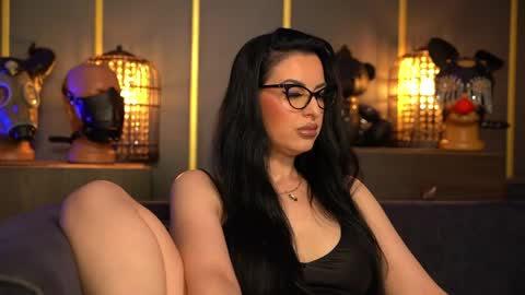 Snapshot of mistresskellykent chatting on May 9, 2026, 10:15 pm Mistress Kelly online show from May 9, 2026, 10:15 pm