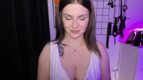 SANDY online show from February 26, 2025, 9:58 pm