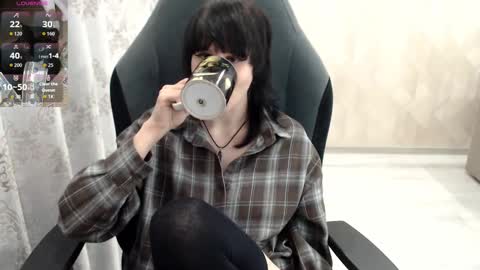 misty_dark online show from October 6, 2025, 10:56 am