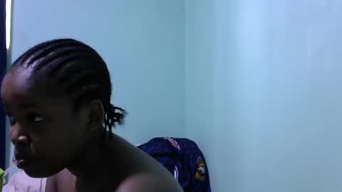 Snapshot of misty_shee chatting on February 5, 2025, 8:00 am misty_shee online show from February 5, 2025, 8:00 am