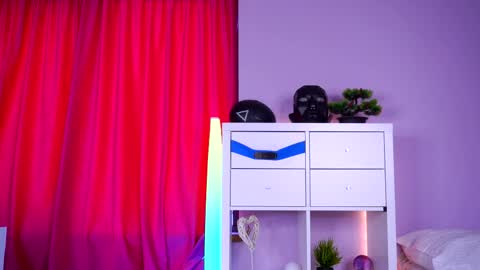 Snapshot of mistyreeds chatting on February 19, 2026, 6:20 am Misty online show from February 19, 2026, 6:20 am