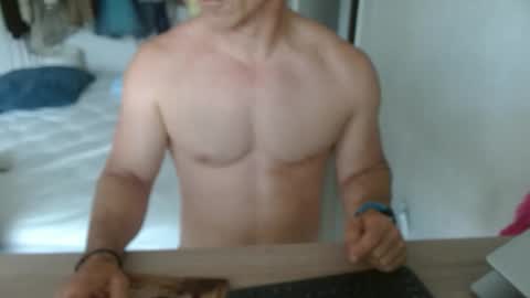 Snapshot of mitcheli chatting on May 4, 2026, 1:51 pm Onlyfans online show from May 4, 2026, 1:51 pm