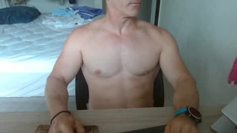 Snapshot of mitcheli chatting on May 17, 2026, 1:18 pm Onlyfans online show from May 17, 2026, 1:18 pm