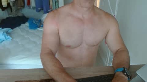 Snapshot of mitcheli chatting on June 10, 2026, 2:27 pm Onlyfans online show from June 10, 2026, 2:27 pm