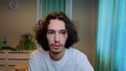 Snapshot of mitchelkurse chatting on June 15, 2026, 2:30 pm MitchelKurse online show from June 15, 2026, 2:30 pm
