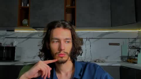 Snapshot of mitchelkurse chatting on July 8, 2026, 8:24 pm MitchelKurse online show from July 8, 2026, 8:24 pm
