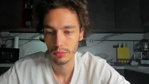 Snapshot of mitchelkurse chatting on July 28, 2026, 12:51 am MitchelKurse online show from July 28, 2026, 12:51 am