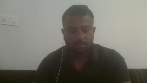mitesh25295 online show from May 2, 2026, 8:41 am