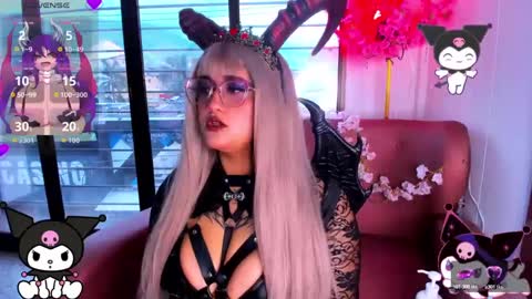 mitsu kawii online show from September 17, 2025, 8:21 pm