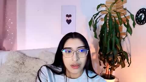 Snapshot of mitsuri_7777 chatting on October 5, 2025, 4:11 am Liaaaaaaaa online show from October 5, 2025, 4:11 am