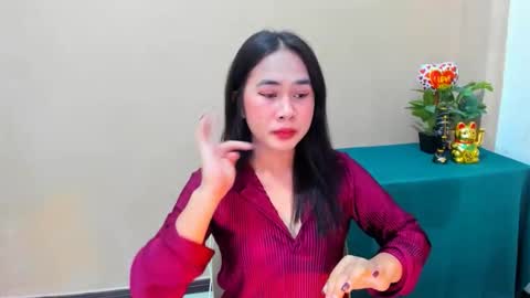 Mitsu online show from September 26, 2025, 11:09 pm