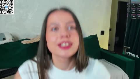 Mia 3 online show from January 16, 2026, 1:42 am