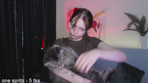 Yuka online show from February 2, 2025, 7:14 pm