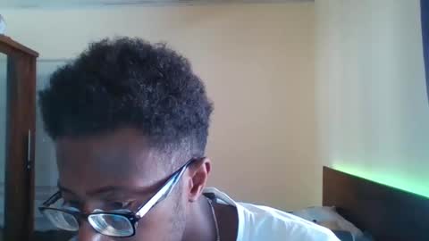 Snapshot of mixedboy_sexy chatting on October 15, 2025, 9:31 am mixedboy_sexy online show from October 15, 2025, 9:31 am