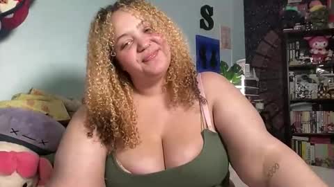 mixxedgoodness222 online show from February 23, 2026, 9:01 pm