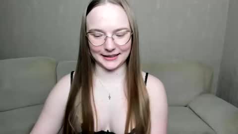 Miya online show from December 14, 2024, 8:29 pm