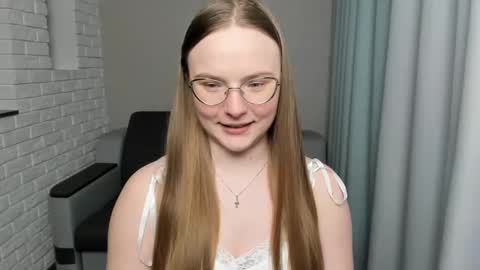 Miya online show from January 13, 2025, 5:44 pm