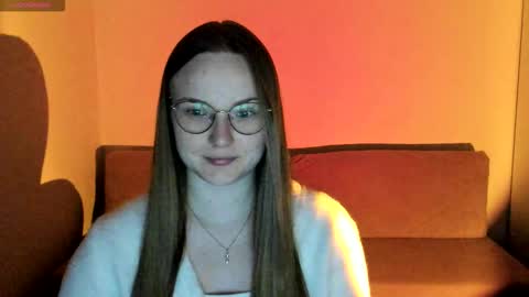 Miya online show from November 27, 2025, 8:55 pm