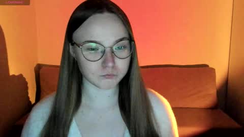 Miya online show from January 14, 2026, 7:41 pm