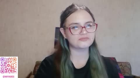 Snapshot of miyabe chatting on September 17, 2025, 1:35 pm Milana online show from September 17, 2025, 1:35 pm