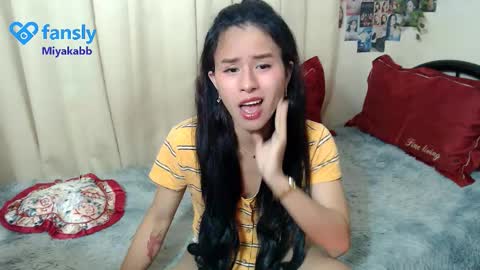 Snapshot of miyakabebe chatting on November 24, 2025, 10:42 pm Miyakabebe online show from November 24, 2025, 10:42 pm