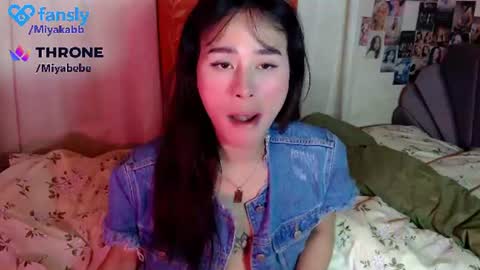 Snapshot of miyakabebe chatting on July 1, 2026, 9:11 am Miyakabebe online show from July 1, 2026, 9:11 am