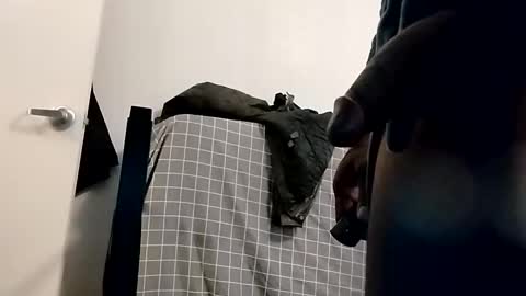 Snapshot of mizerze chatting on January 1, 2025, 7:32 pm mizerze online show from January 1, 2025, 7:32 pm