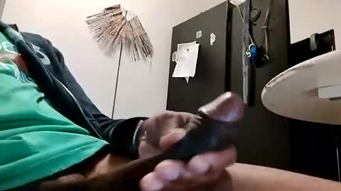 Snapshot of mizerze chatting on January 25, 2025, 9:04 am mizerze online show from January 25, 2025, 9:04 am