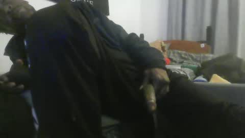 Snapshot of mizerze chatting on September 23, 2025, 7:11 am mizerze online show from September 23, 2025, 7:11 am