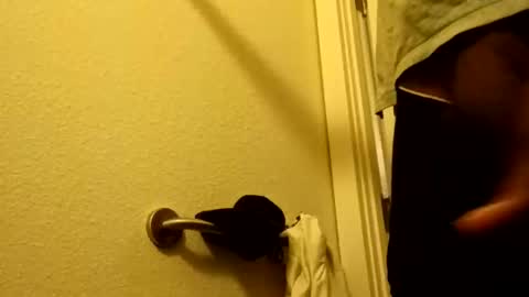 Snapshot of mizerze chatting on January 14, 2026, 10:43 am mizerze online show from January 14, 2026, 10:43 am