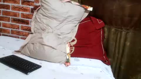 Cutiepie online show from November 10, 2025, 9:03 pm