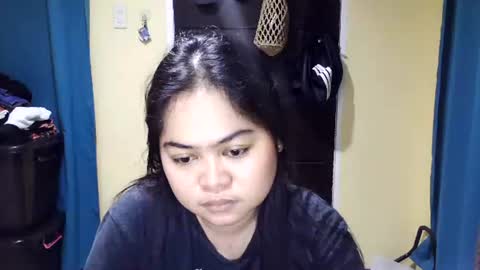 Cutiepie online show from December 17, 2025, 12:00 pm