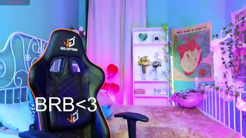 Snapshot of mizukinoyoru chatting on February 17, 2025, 3:15 am Mizuki online show from February 17, 2025, 3:15 am