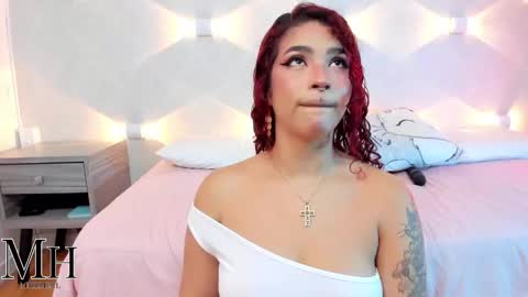 mizzhell_ online show from September 30, 2025, 12:54 pm