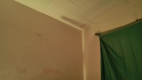 MoonLipson online show from April 12, 2026, 5:01 am