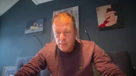 Snapshot of mme4you chatting on October 7, 2025, 8:22 am mme4you online show from October 7, 2025, 8:22 am