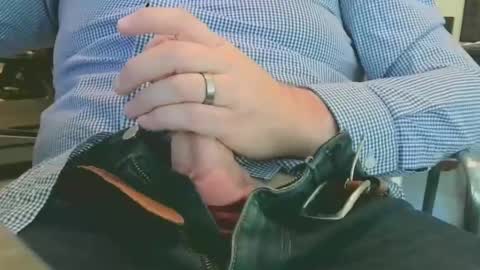 Snapshot of mmfan333 chatting on November 17, 2025, 7:30 pm mmfan333 online show from November 17, 2025, 7:30 pm