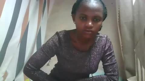 mmmmfelicinee online show from March 23, 2026, 7:45 am