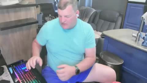 Snapshot of mmmthatsfunnn chatting on June 2, 2026, 4:31 pm mmmthatsfunnn online show from June 2, 2026, 4:31 pm
