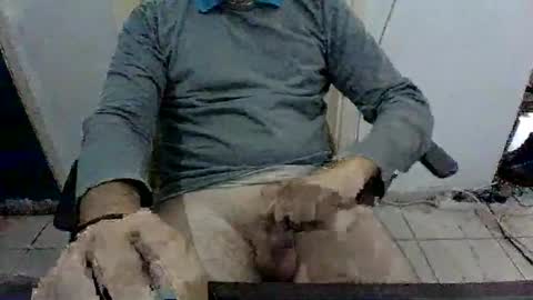 Snapshot of mmpempis81 chatting on October 15, 2025, 6:35 am mmpempis81 online show from October 15, 2025, 6:35 am
