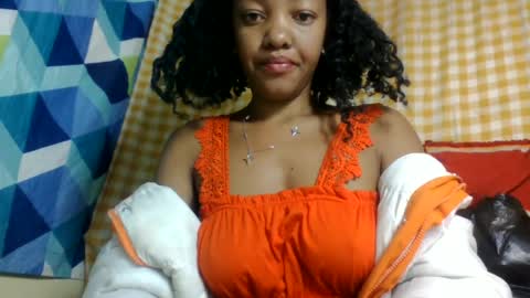 Snapshot of mmyriame chatting on June 27, 2026, 2:05 am mmyriame online show from June 27, 2026, 2:05 am