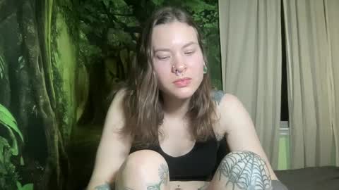 Snapshot of mo0n_goddess chatting on January 29, 2025, 12:13 pm Misty online show from January 29, 2025, 12:13 pm