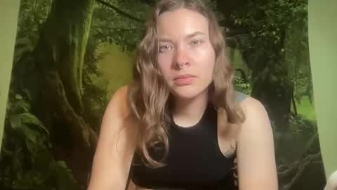 Snapshot of mo0n_goddess chatting on June 2, 2026, 3:19 am Misty online show from June 2, 2026, 3:19 am
