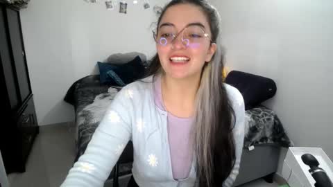 Sam online show from September 23, 2025, 11:46 am