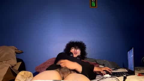 mochaandcreme online show from March 12, 2025, 11:53 am